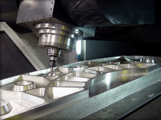 Gia công phay CNC độ chính xác cao tại CNCLASER